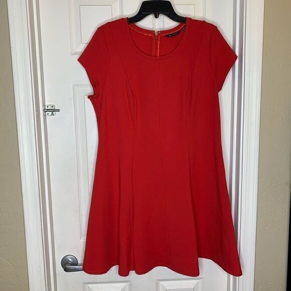 H by Halston Red Fit & Flare Dress Plus Size - Picture 2 of 10